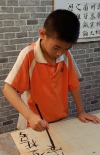 錢(qián)世垚