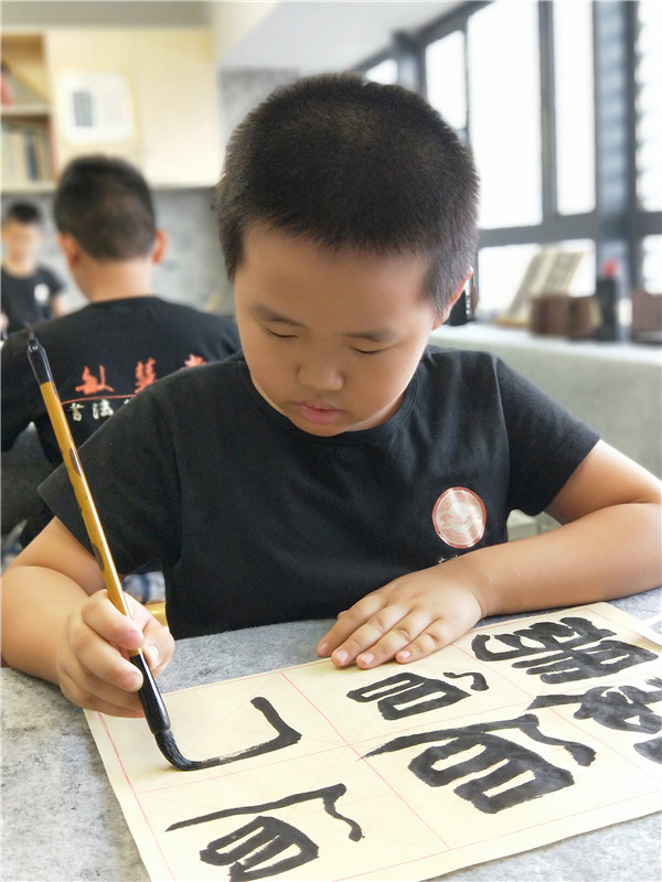 李秉源