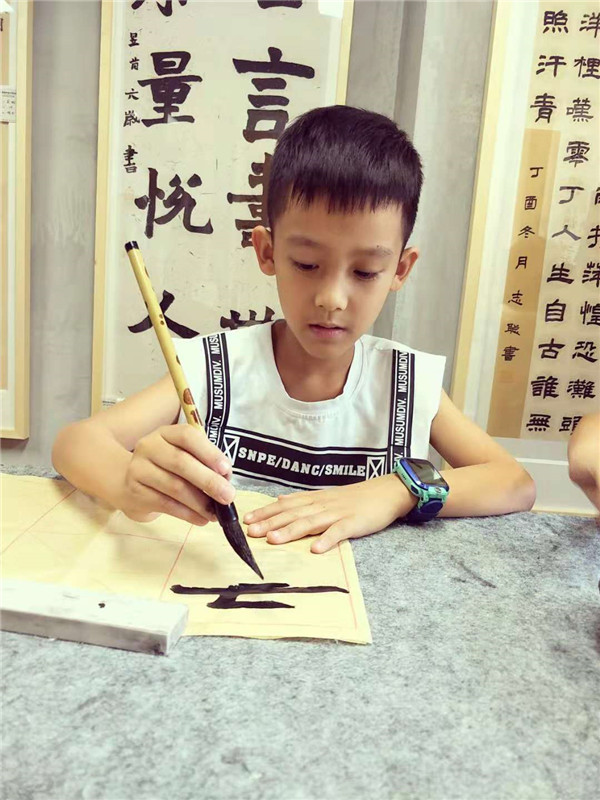伍明略
